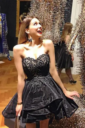 Ball Gown Strapless Short/Mini Little Black Lace Homecoming Dress PDA181