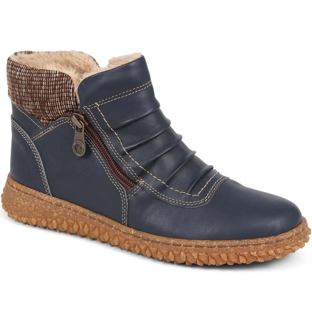 Loretta Zip-Up Boots - HAK38015 / 324 224