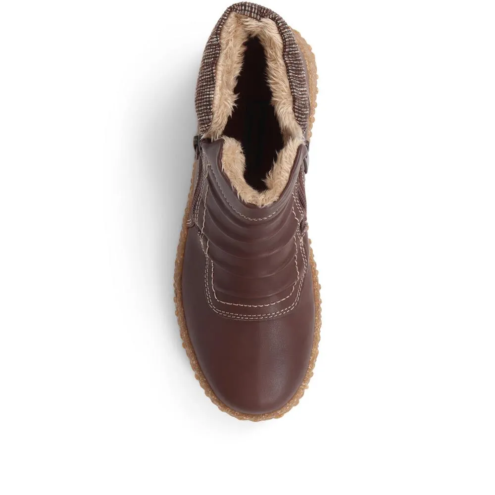 Loretta Zip-Up Boots - HAK38015 / 324 224