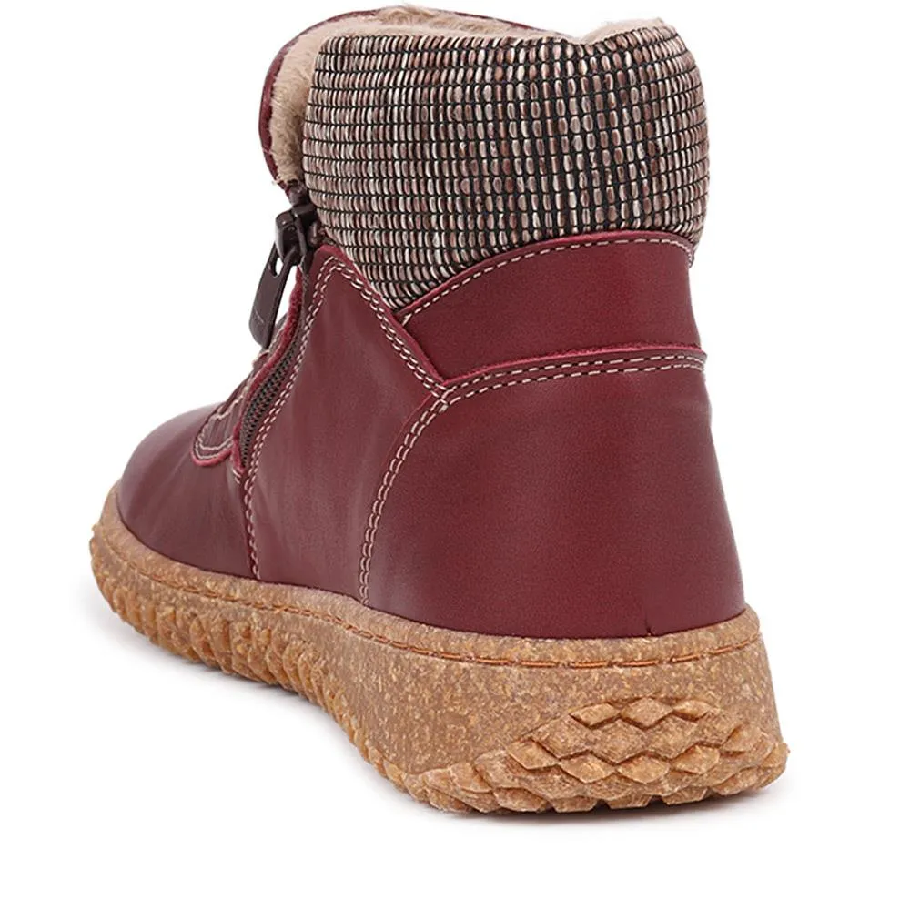 Loretta Zip-Up Boots - HAK38015 / 324 224