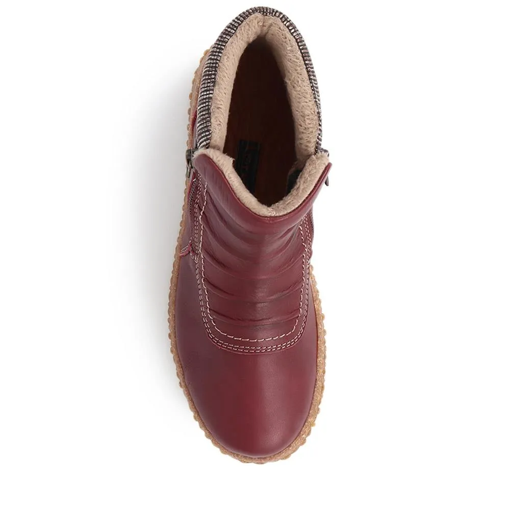 Loretta Zip-Up Boots - HAK38015 / 324 224
