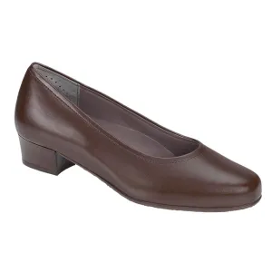 Women's Regina USA Pump Brown